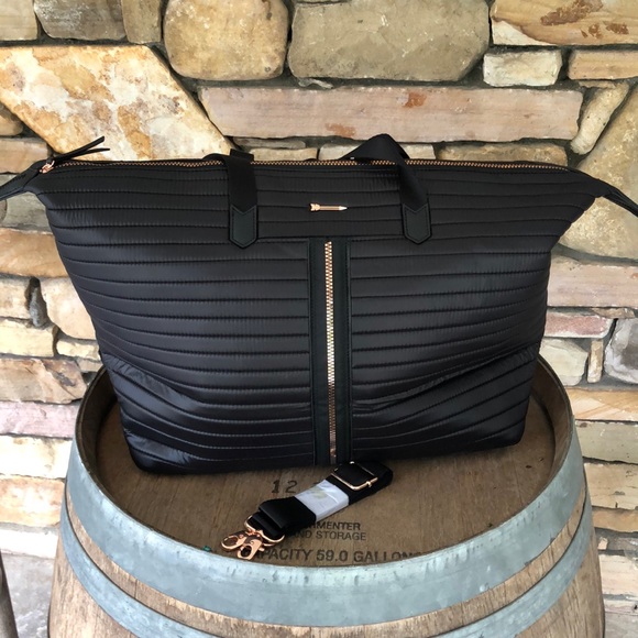 🆕 Stella & Dot Crush It Carry On Quilted Black - Picture 7 of 15